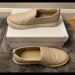 Cute Aldo Slides!
